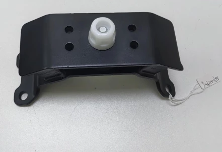 1C01167 ENGINE MOUNTING LAND CRUISER 2007/09 - 2012/01  12371-31190