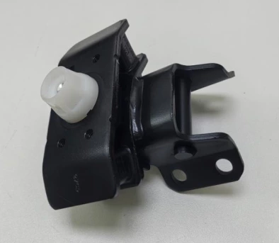 1C01170 12371-0C190 INSULATOR ENGINE MOUNTING REAR 1TR-FE 2TR-FE For Toyota FORTUNER
